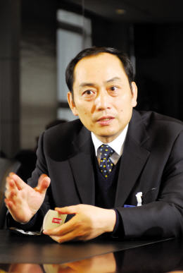詹纯新